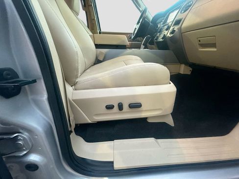 Used 2016 Ford Expedition Limited w/ Equipment Group 301A image 36