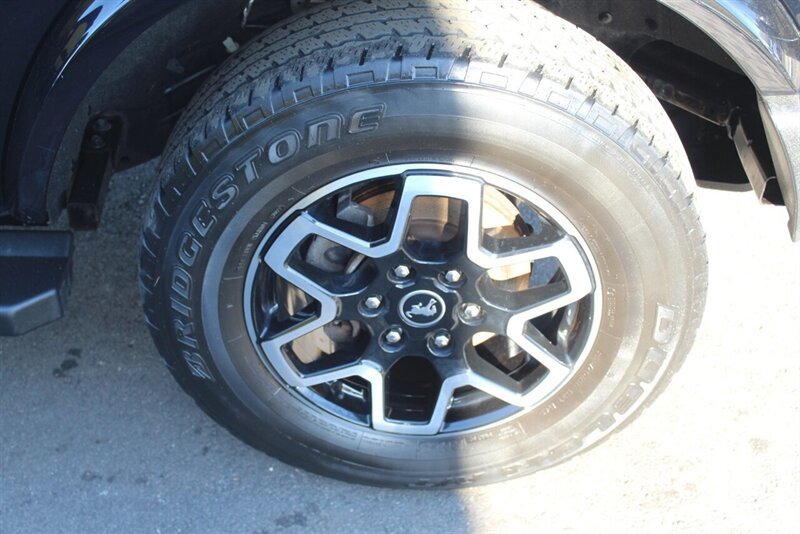 Used 2023 Ford Bronco Outer Banks AWD/4WD image 27