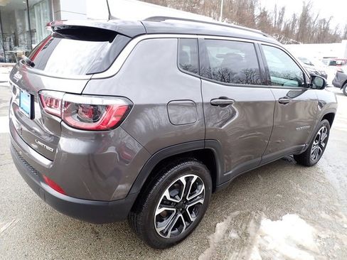 Used 2022 Jeep Compass Limited image 4