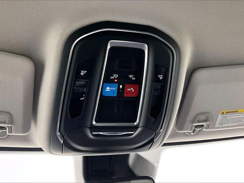 Used 2024 Jeep Grand Cherokee Laredo RWD image 33