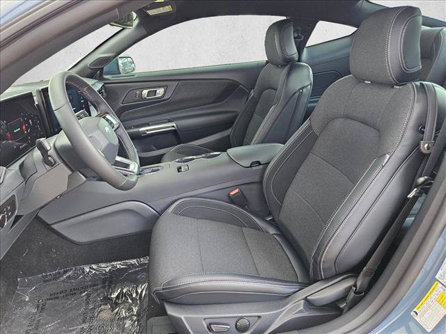 Used 2026 Ford Mustang Coupe RWD image 4