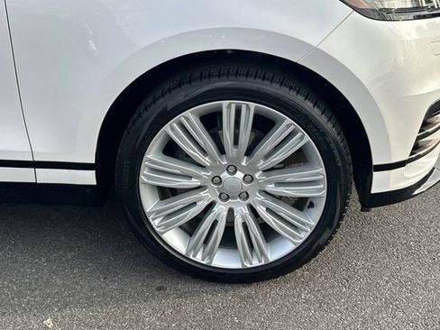 Used 2023 Land Rover Range Rover Velar R-Dynamic S image 16