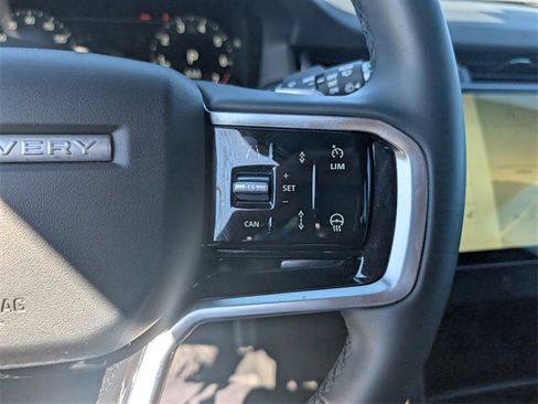 Used 2024 Land Rover Discovery Sport Dynamic SE image 23