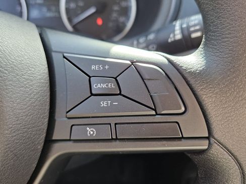 Used 2024 Nissan Kicks S image 13