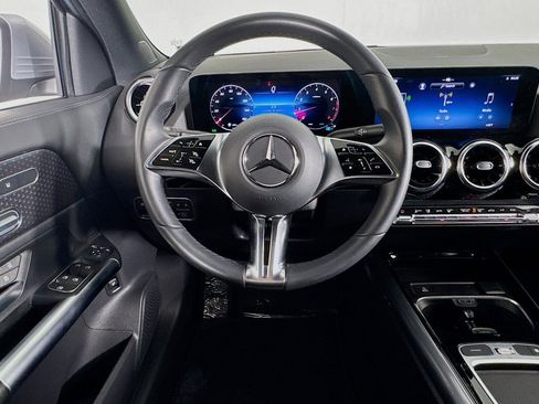 Certified 2026 Mercedes-Benz GLA 250 image 5