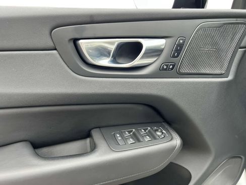 Used 2023 Volvo XC60 B5 Plus w/ Climate Package image 18