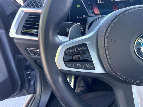 Used 2023 BMW X7 xDrive40i w/ M Sport Package AWD/4WD image 18