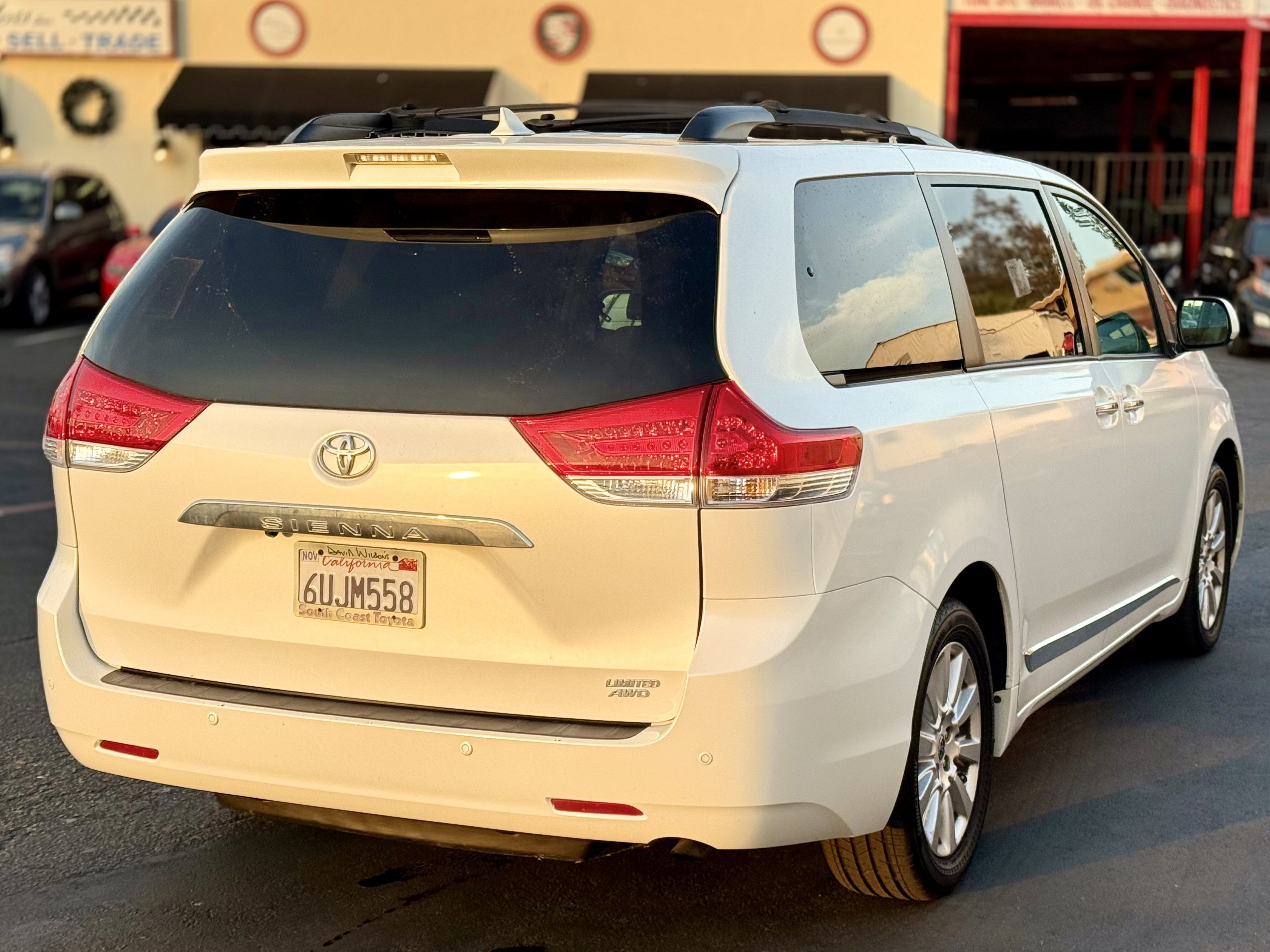 Used 2012 Toyota Sienna Limited w/ Premium Pkg AWD/4WD image 13