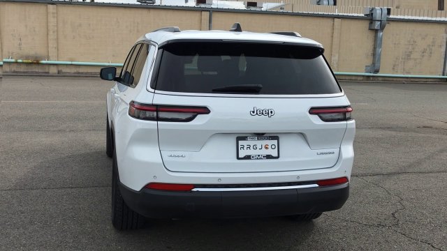 Used 2024 Jeep Grand Cherokee L Laredo w/ Trailer Tow Package AWD/4WD image 8