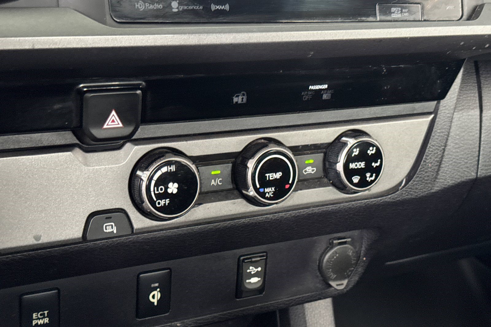 Used 2017 Toyota Tacoma SR5 RWD image 19