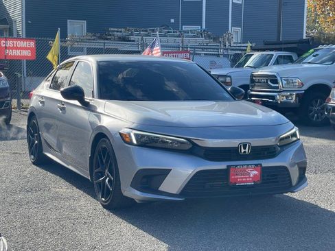 Used 2022 Honda Civic Sport image 3