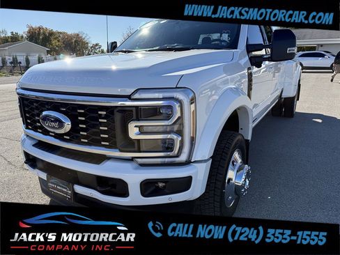 Used 2025 Ford F450 Platinum w/ FX4 Off-Road Package image 4