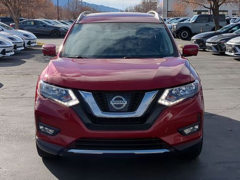 Used 2017 Nissan Rogue SV w/ SV Premium Package image 11