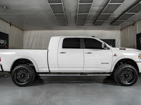Used 2022 RAM 2500 Laramie AWD/4WD image 6