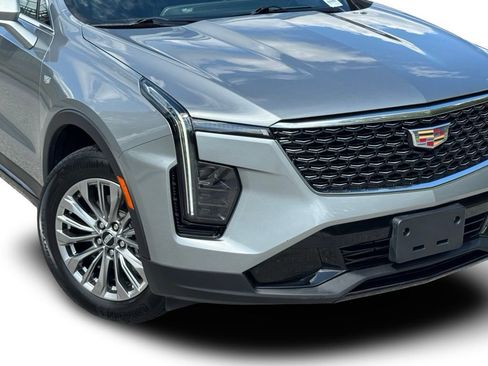Certified 2024 Cadillac XT4 Premium Luxury image 6