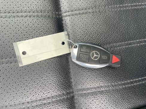 Used 2013 Mercedes-Benz GL 450 4MATIC image 46