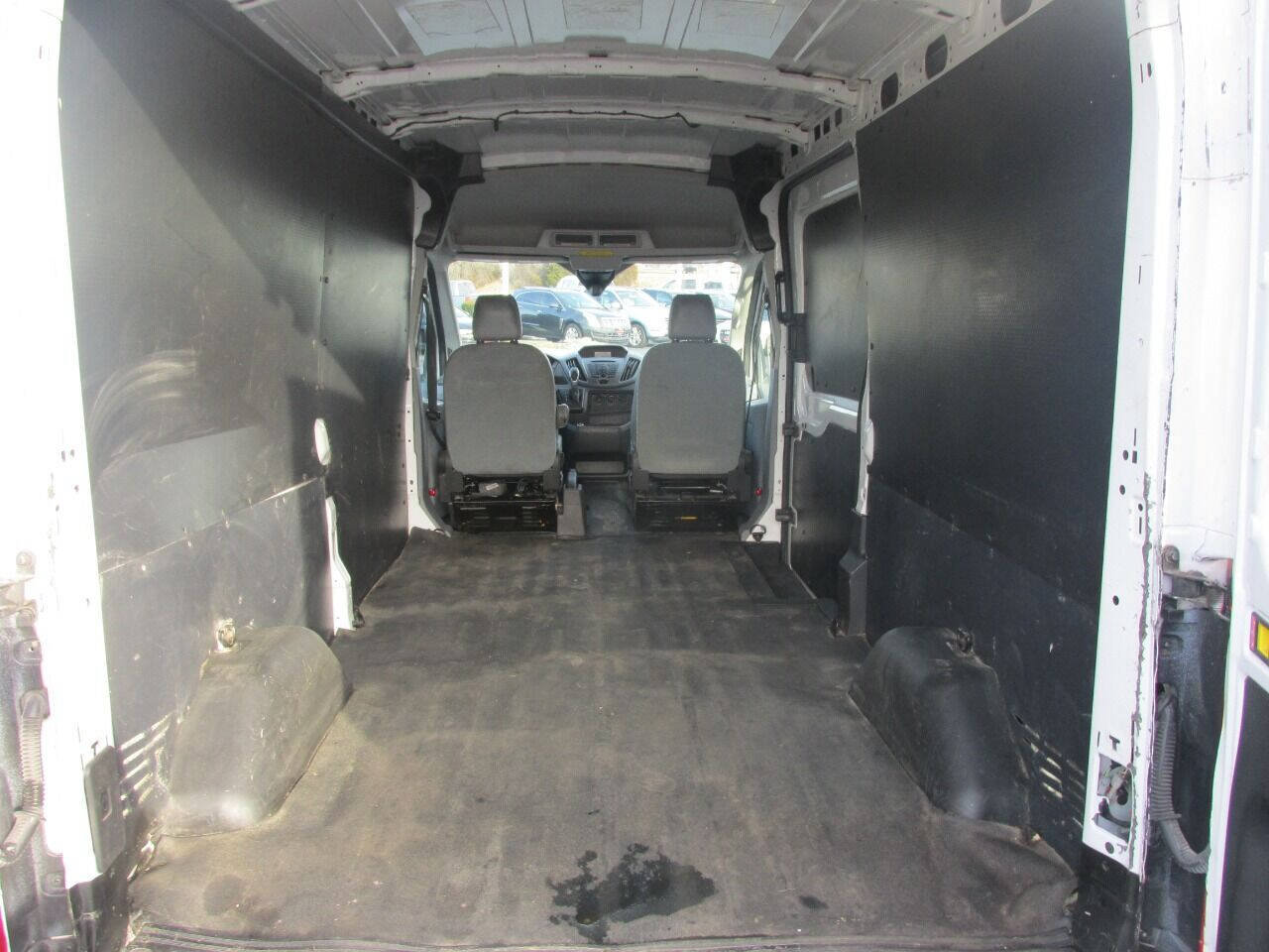 Used 2018 Ford Transit 250 148 Medium Roof RWD image 27