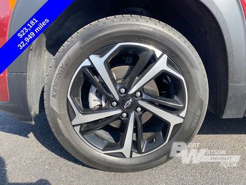 Used 2023 Chevrolet TrailBlazer RS w/ Sun and Liftgate Package AWD/4WD image 16