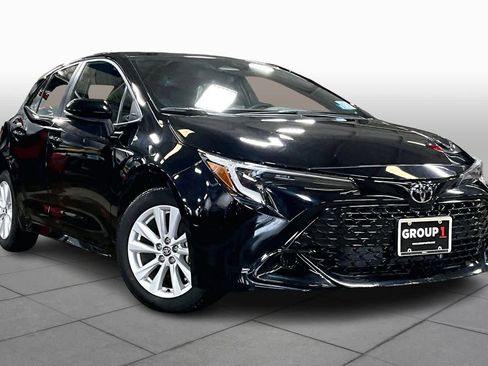 Certified 2023 Toyota Corolla SE image 2