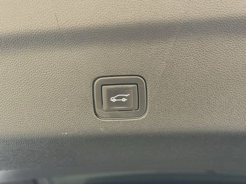 Used 2021 Chevrolet Tahoe LT image 7