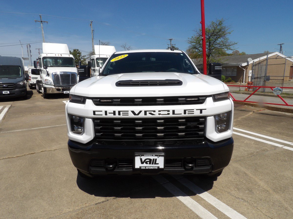 Used 2023 Chevrolet Silverado 2500 Custom w/ Infotainment Package AWD/4WD image 5