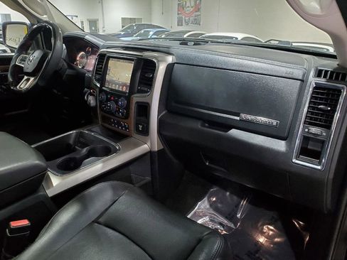 Used 2016 RAM 1500 Laramie w/ Convenience Group image 13