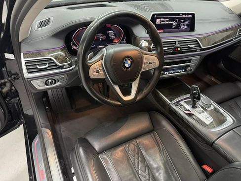 Used 2022 BMW 740i w/ Premium Package RWD image 12