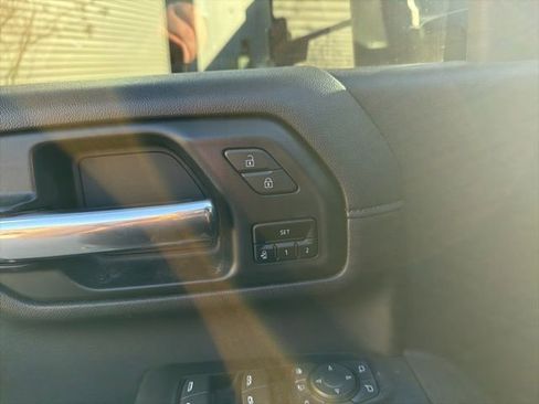 Used 2022 GMC Sierra 2500 Denali w/ Denali Ultimate Package image 19