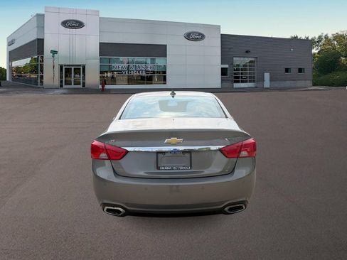 Used 2019 Chevrolet Impala Premier FWD image 8