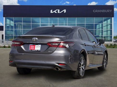 Used 2024 Toyota Camry XLE image 5
