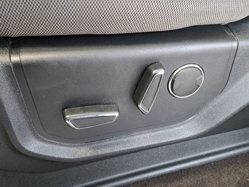 Used 2018 Ford F150 XLT w/ Equipment Group 302A Luxury image 25