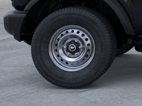 New 2025 Ford Bronco 4-Door image 21