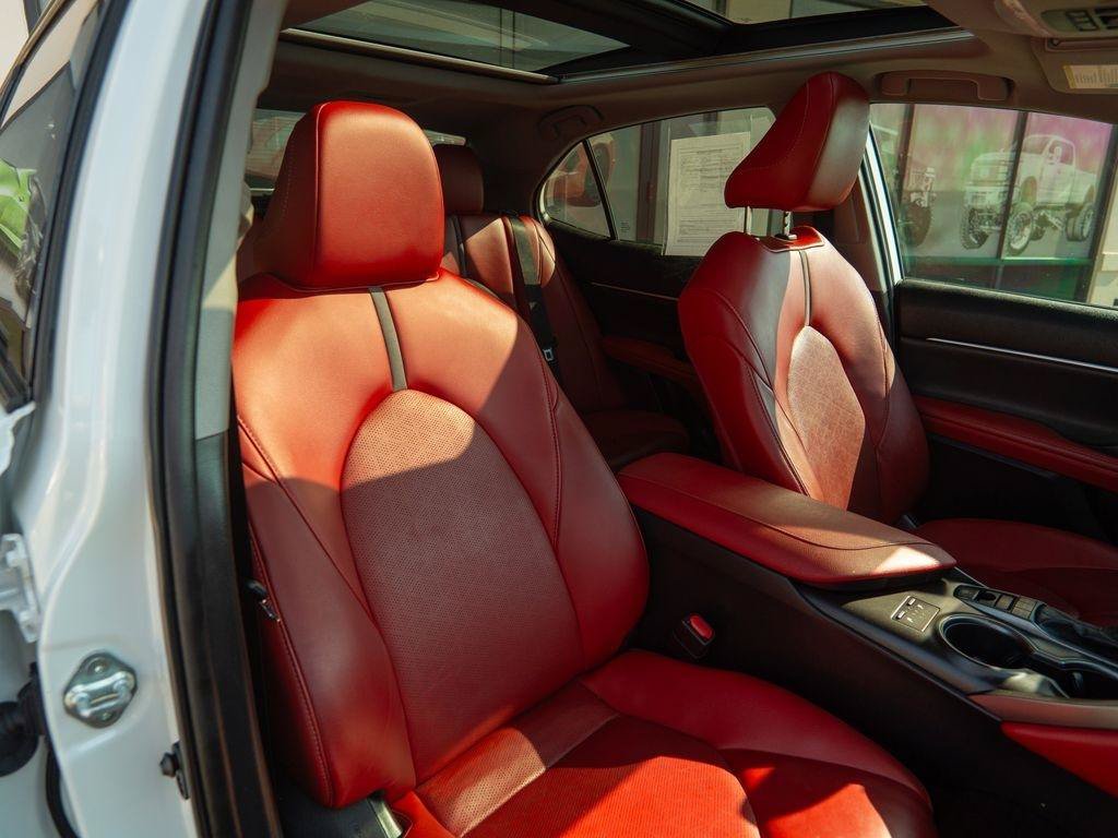 Used 2022 Toyota Camry XSE FWD image 28