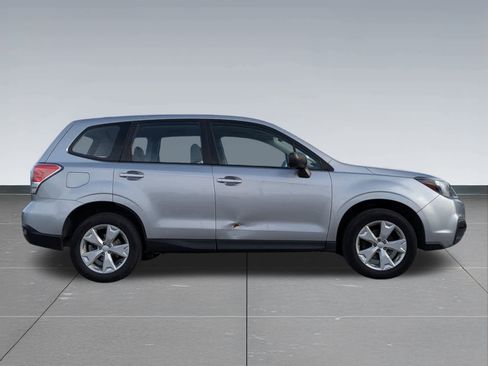 Used 2018 Subaru Forester 2.5i image 7
