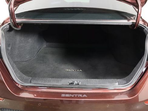 Used 2021 Nissan Sentra SV FWD image 16