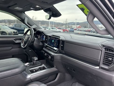 Used 2025 Chevrolet Silverado 1500 LTZ image 15