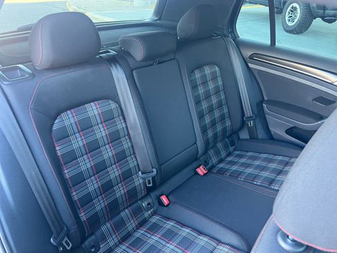 Used 2017 Volkswagen GTI Sport image 18