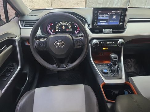 Used 2019 Toyota RAV4 Adventure image 16