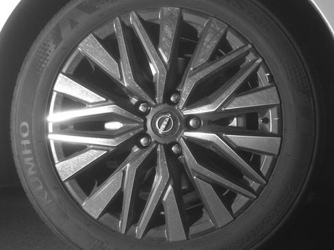 Used 2025 Nissan Altima 2.5 SV image 13