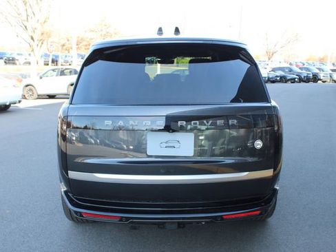 Used 2025 Land Rover Range Rover SV image 7
