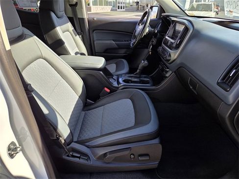 Used 2020 Chevrolet Colorado Z71 image 14
