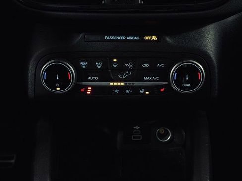 Used 2024 Ford Escape ST-Line image 32