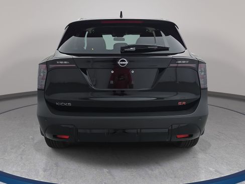 New 2026 Nissan Kicks SR FWD image 6
