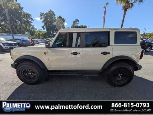 Used 2025 Ford Bronco Badlands AWD/4WD image 7