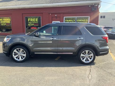 Used 2018 Ford Explorer Limited w/ Ford Safe & Smart Package AWD/4WD image 4