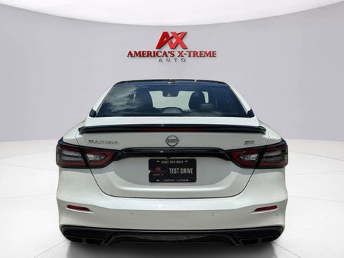 Used 2023 Nissan Maxima SR w/ Sport Mat Group FWD image 4