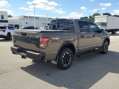 Used 2021 Nissan Titan PRO-4X w/ Pro-4x Convenience Package AWD/4WD image 6