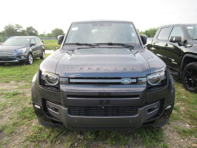 Used 2025 Land Rover Defender 130 Outbound AWD/4WD image 2