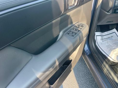 Used 2025 Hyundai Santa Fe Calligraphy AWD/4WD image 11
