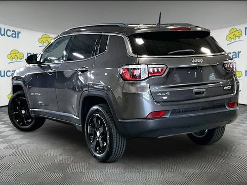 Used 2018 Jeep Compass Latitude AWD/4WD image 4
